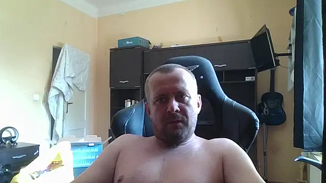 XXX chat uživo modela MrWhitePL