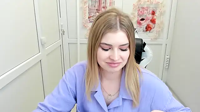 BrielleStorm's Live XXX Chat