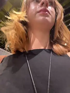Outdorable XXX чат на живо