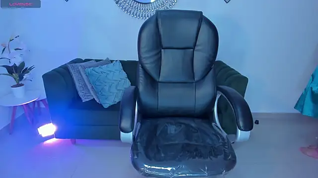Chatroom XXX en direct de miiaa_bloom