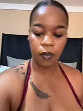 THICKBUNNYCHICKxxx webcam show