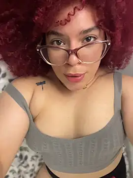 Chat XXX ao vivo de Leyah__