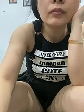 Chat +18 de Ivy_Trix2 ao vivo