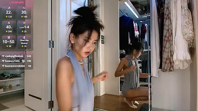 Melissa_Mone 现场XXX聊天