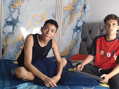 Živý XXX chat GREAT_BALLS