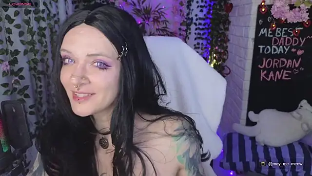 Mee-Meow Chat XXX live