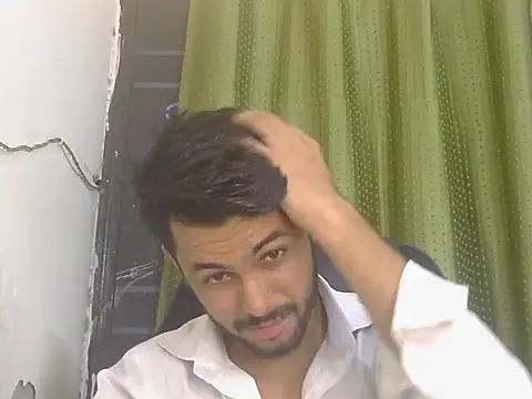Stubborndesiboy Adlı Modelin Canlı XXX Sohbeti