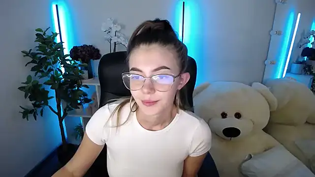 Chat +18 de Ritaneer ao vivo