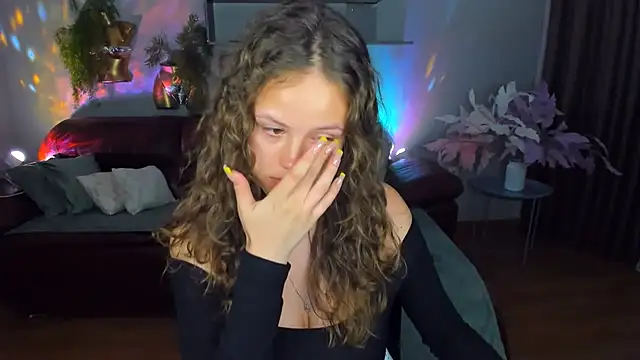 BeatriceShine XXX чат на живо