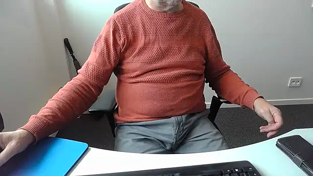Buggemann 现场XXX聊天