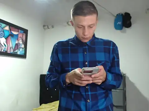 Stiiveen777 Chat XXX live