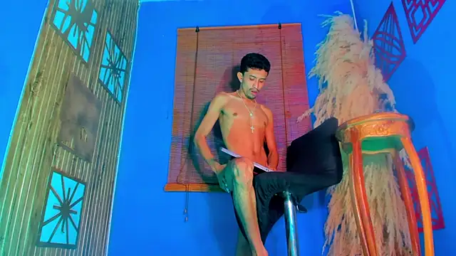 Noah_Brookss Live XXX-chat