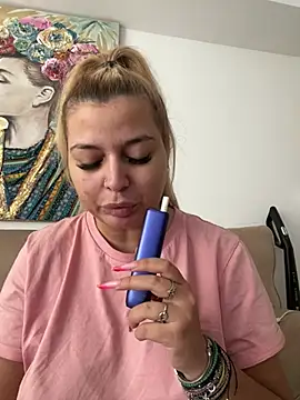 Živý XXX chat AllysonK