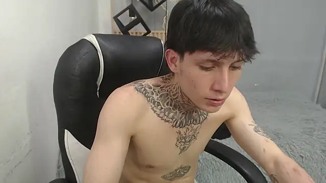 Chat XXX en directo de Cry_thereal