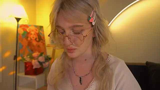ELLIEJAY Adlı Modelin Canlı XXX Sohbeti