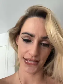 צ'אט XXX בשידור חי של Ericafontex