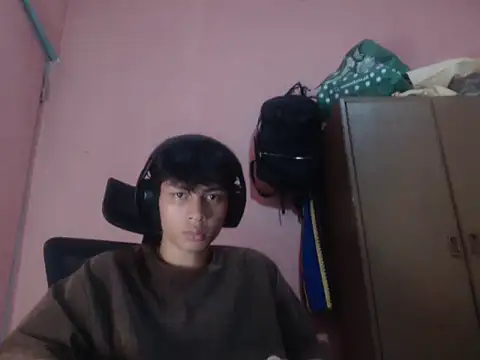 Kyoshi_19's Live XXX Chat