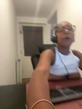 Melia_Raynen Live XXX chat