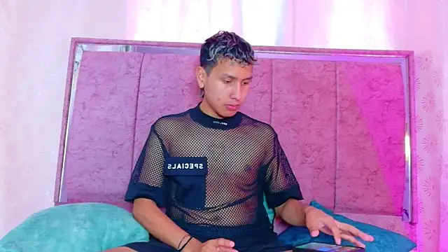leonix_love webkamerás műsora