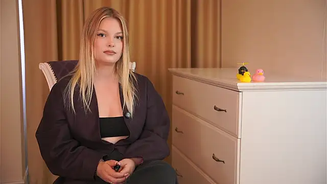 KoriHeeney's Live XXX Chat