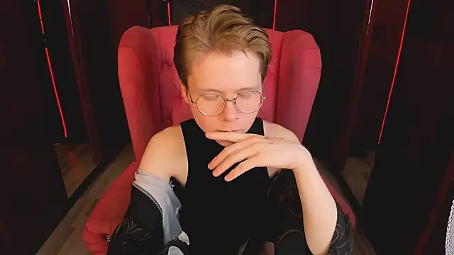 Онлайн чат XXX DanielSanders