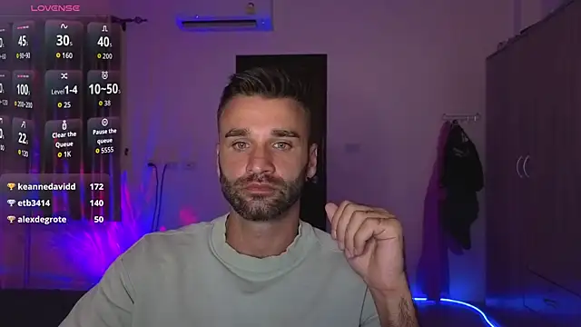XXX chat uživo modela DaddySlava