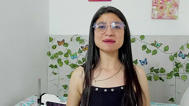 LindaCatalina_: απευθείας συνομιλία ΧΧΧ