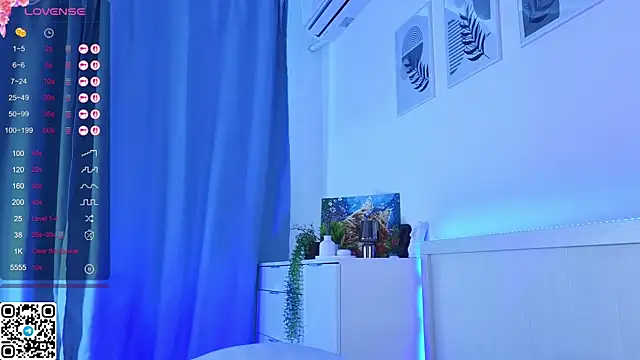 Bonnie_White élő XXX-chatje
