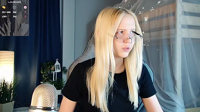 MaoqiBeverly's Live XXX Chat