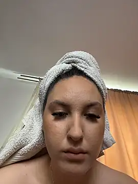 Lucy_doll22's Live XXX Chat