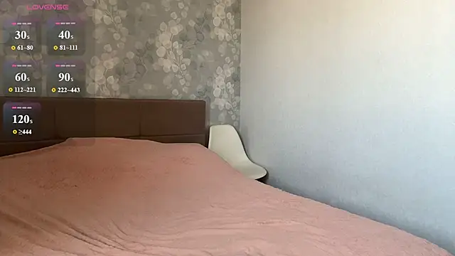 MIA_SHADE's Live XXX Chat