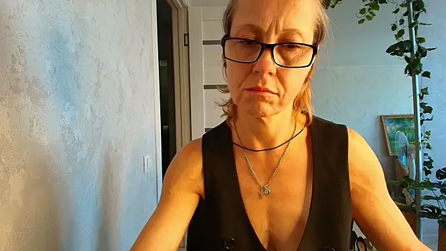 Chat XXX ao vivo de LioraWeiss