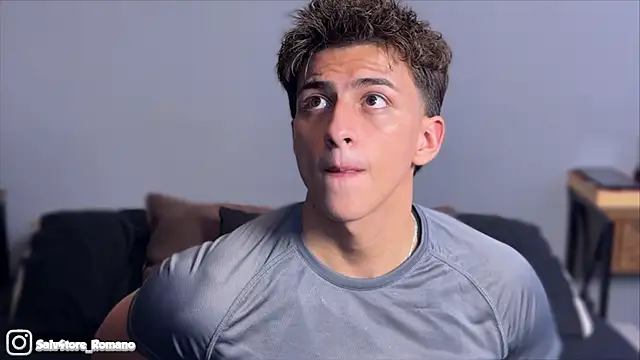 salvatore_romanoo 现场XXX聊天