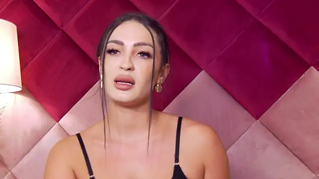 VictoriaLanes' Live XXX Chat