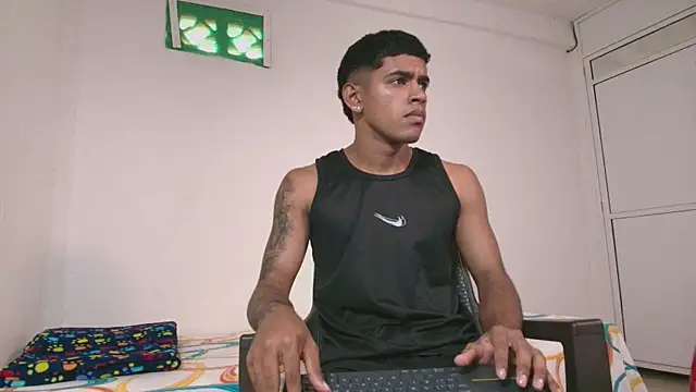 k_florez Chat XXX live