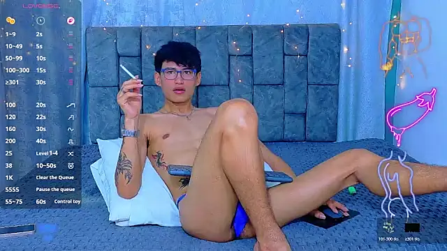 NicolasTorrez Adlı Modelin Canlı XXX Sohbeti