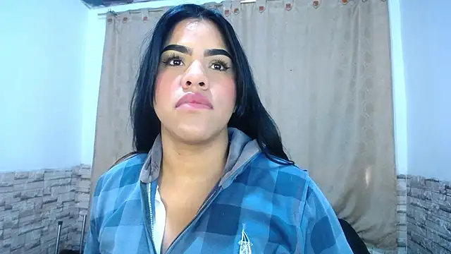 Bicky_25 লাইভ XXX চ্যাট