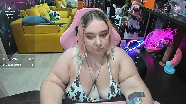 Chatroom XXX en direct de Softie_Sofy