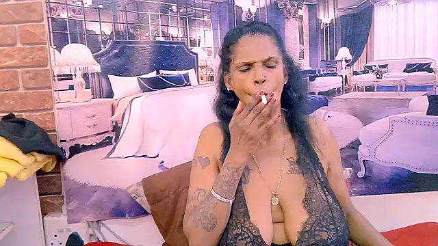 IndianVanya4u2u – Live XXX-chat