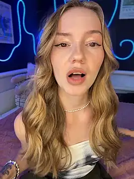 MilaMoone 现场XXX聊天