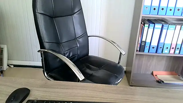 Evasioneen Live XXX chat