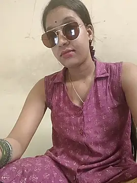 Aadikibhabhi's Live XXX Chat
