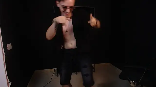 Chat +18 de FelixStarkk ao vivo