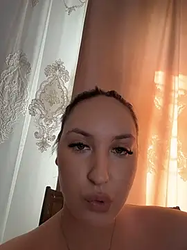 Lucy_doll22 Chat XXX live