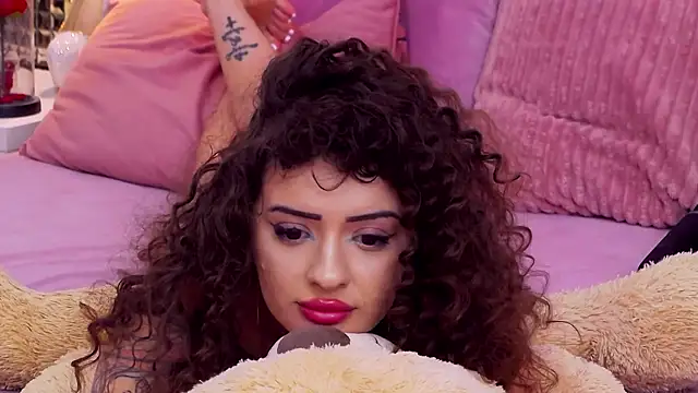 Daisy_Blush Adlı Modelin Canlı XXX Sohbeti