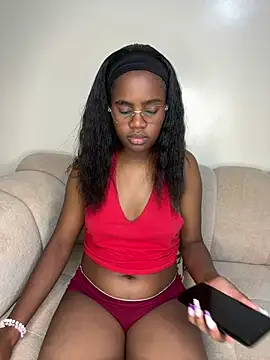 softglamqueen Adlı Modelin Canlı XXX Sohbeti