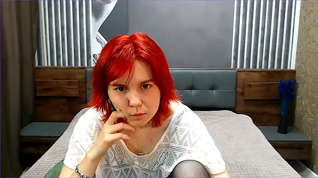 Avrora_Vance Adlı Modelin Canlı XXX Sohbeti