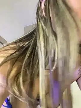 JuliaColemann Chat XXX in diretta