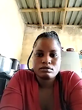 Show modela JuicyHoney_01 na web-kameri