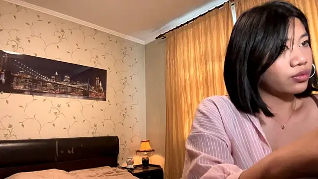 Chat +18 de LesleyBobola ao vivo